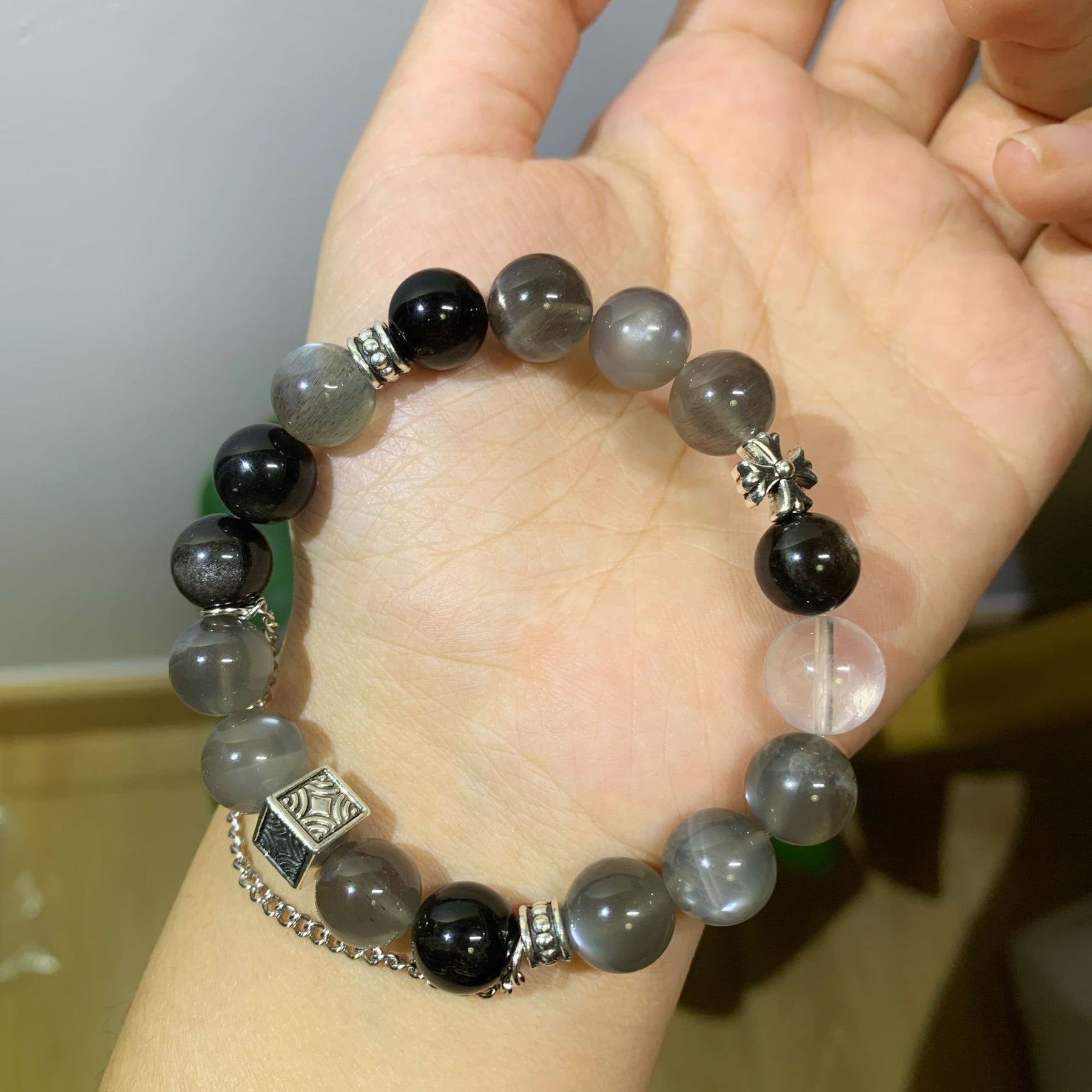 Silver Moonstone Obsidian Croix bracelet